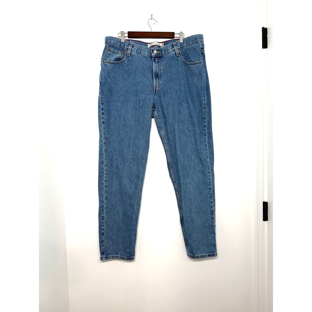 Levi's 550 Relaxed Tapered Women's Jeans Size 18 M Medium Wash